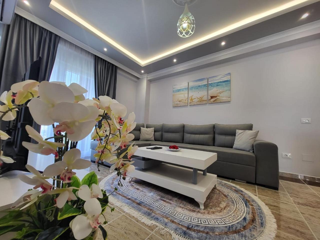 Apartamento Fishta Q5 24